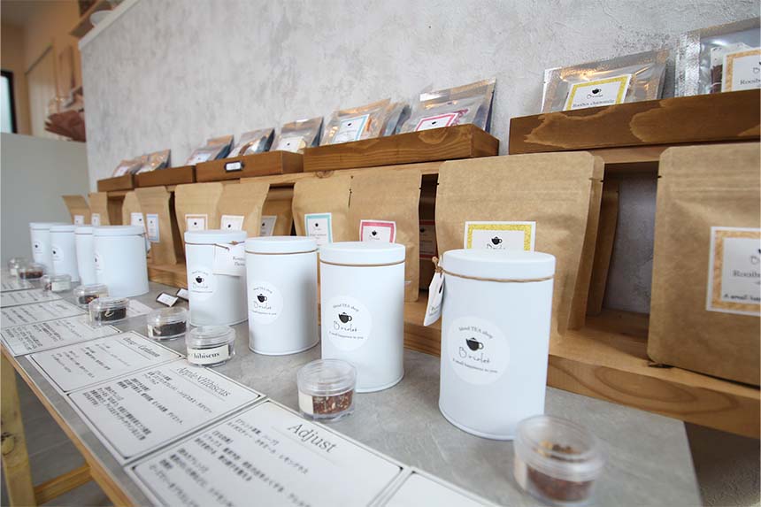 紅茶専門店「B.violet」で紅茶のカフェドリンクをテイクアウト｜ハマラボ[ハママツ研究所]